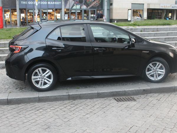 Toyota Corolla Hatchback, Petrol Hybrid, 2021, Black
