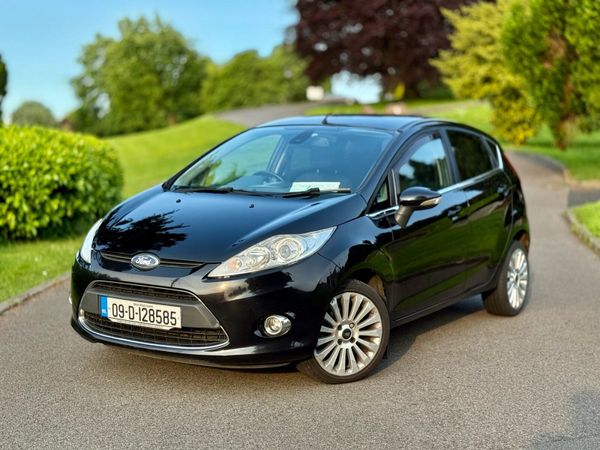 Ford Fiesta Hatchback, Diesel, 2009, Black