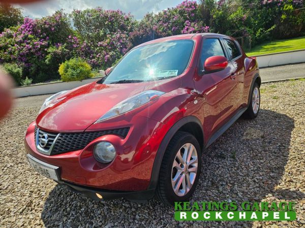 Nissan Juke Hatchback, Petrol, 2011, Red
