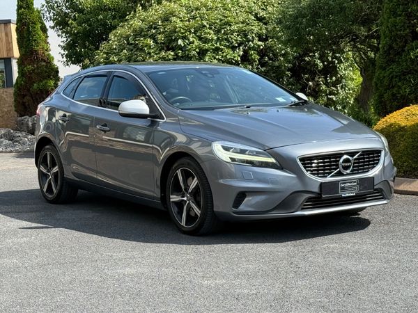 Volvo V40 Hatchback, Diesel, 2016, Grey
