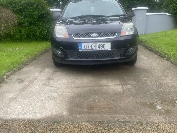 Ford Fiesta Hatchback, Petrol, 2007, Black