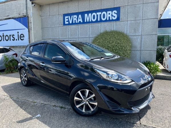 Toyota Aqua Hatchback, Petrol Hybrid, 2020, Black