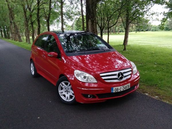 Mercedes-Benz B-Class MPV, Diesel, 2008, Red