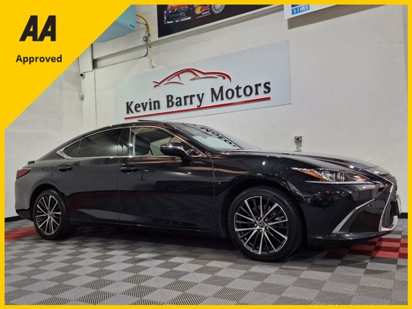 Lexus ES Saloon, Petrol Hybrid, 2023, Black