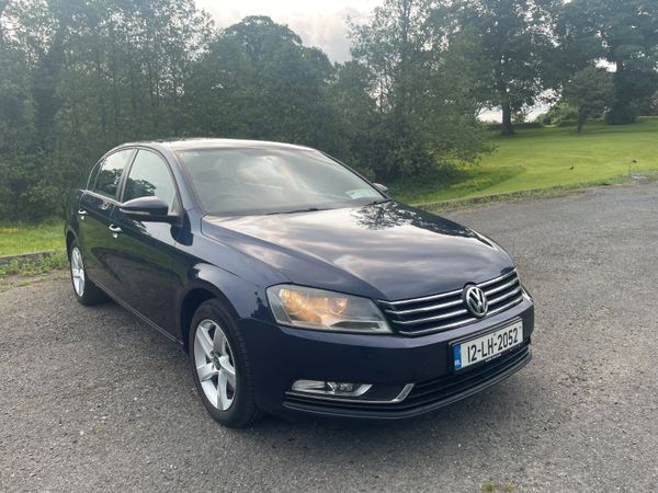 Volkswagen Passat Saloon, Diesel, 2012, Blue