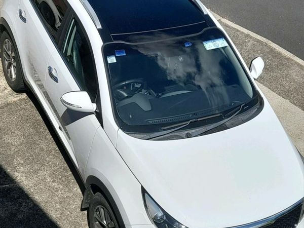 Kia Sportage SUV, Diesel, 2015, White