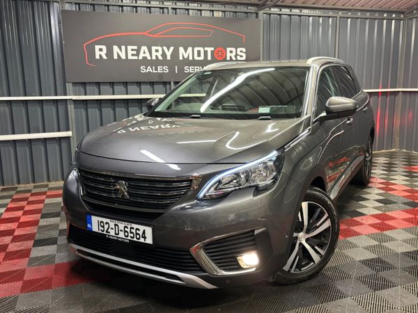 Peugeot 5008 MPV, Petrol, 2019, Grey