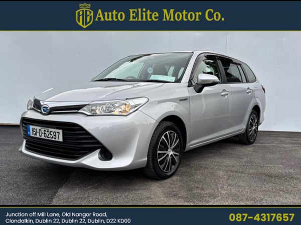 Toyota Corolla Estate, Petrol Hybrid, 2016, Silver