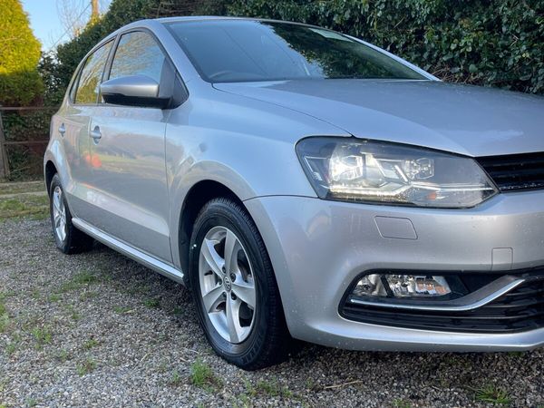 Volkswagen Polo Hatchback, Petrol, 2015, Silver