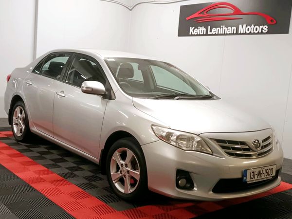 Toyota Corolla Saloon, Petrol, 2013, Silver