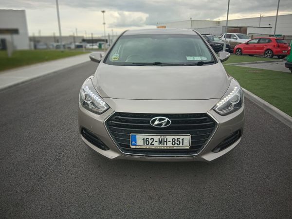 Hyundai i40 Saloon, Diesel, 2016, Beige