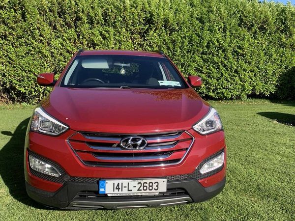 Hyundai Santa Fe SUV, Diesel, 2014, Red