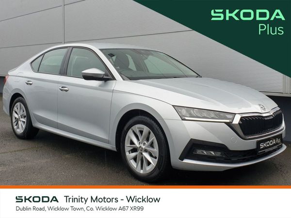 Skoda Octavia Saloon, Petrol, 2024, Silver