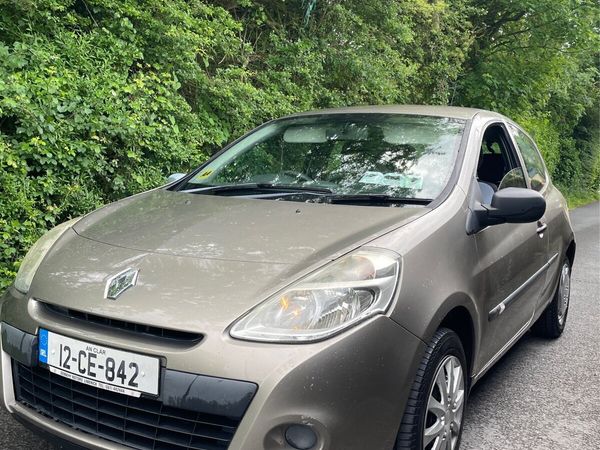 Renault Clio Hatchback, Ethanol Petrol, 2012, Gold