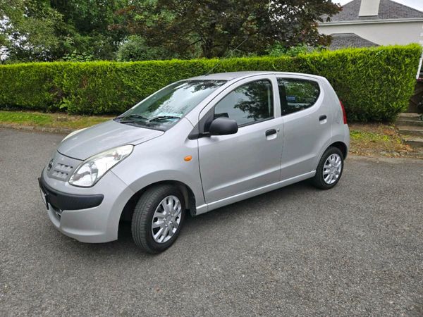 Nissan Pixo Hatchback, Petrol, 2010, Silver