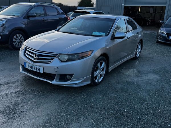 Honda Accord Saloon, Diesel, 2011, Silver