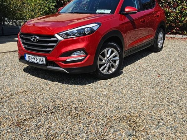 Hyundai Tucson SUV, Diesel, 2016, Red