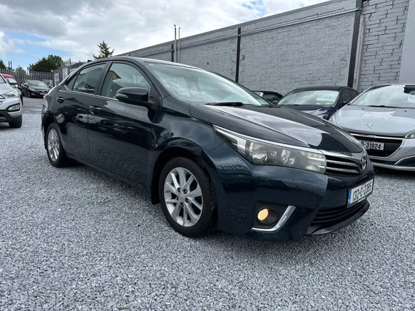Toyota Corolla Saloon, Diesel, 2013, Black