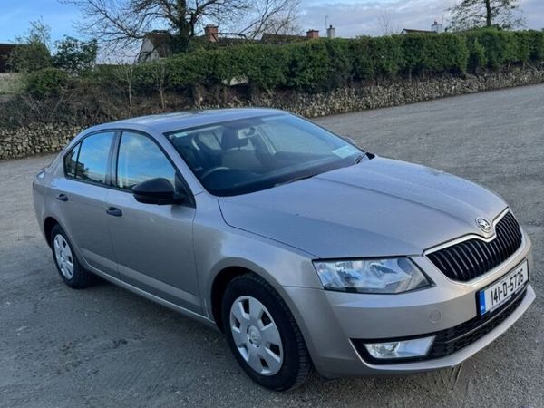 Skoda Octavia Saloon, Diesel, 2014, Beige