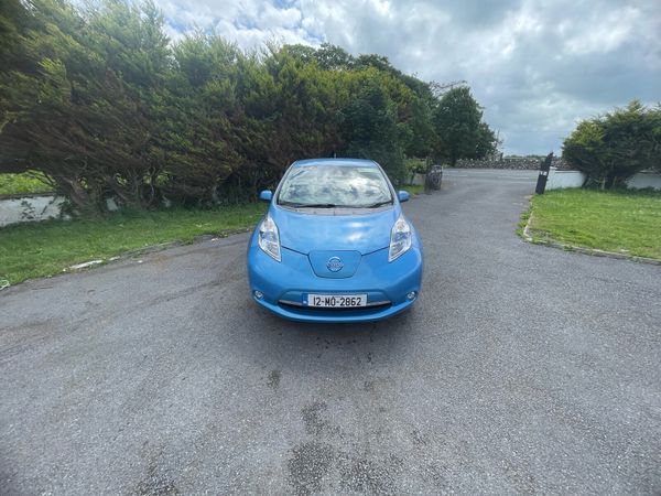 Nissan Leaf Hatchback, Electric, 2012, Blue