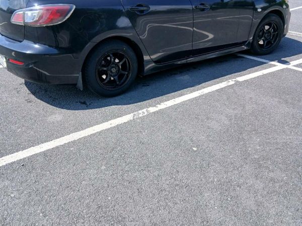 Mazda Mazda3 Saloon, Diesel, 2011, Black