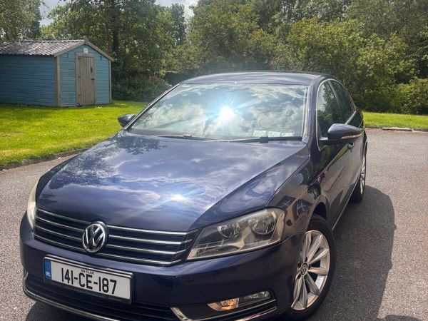 Volkswagen Passat Saloon, Diesel, 2014, Blue