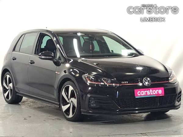 Volkswagen Golf Hatchback, Petrol, 2017, Black