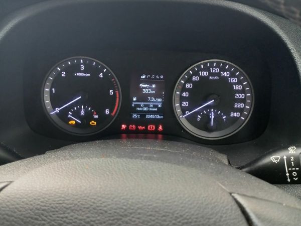 Hyundai Tucson SUV, Diesel, 2016, Bronze