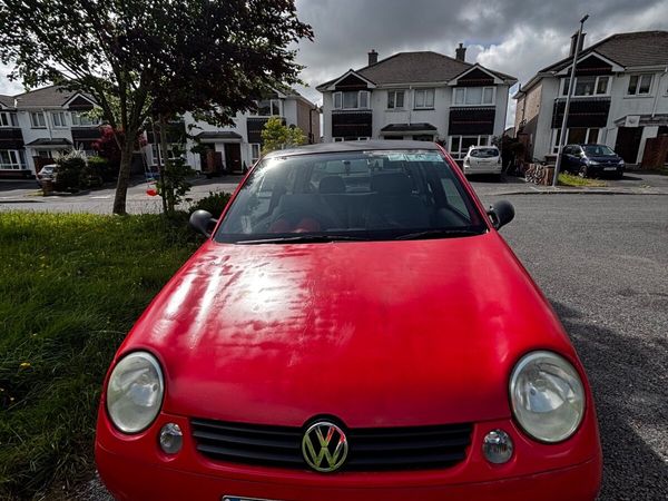Volkswagen Lupo Hatchback, Petrol, 2000, Red