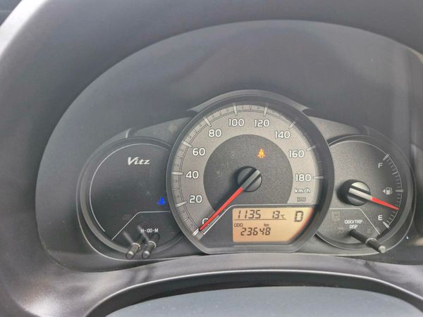 Toyota Vitz Hatchback, Petrol, 2016, Grey