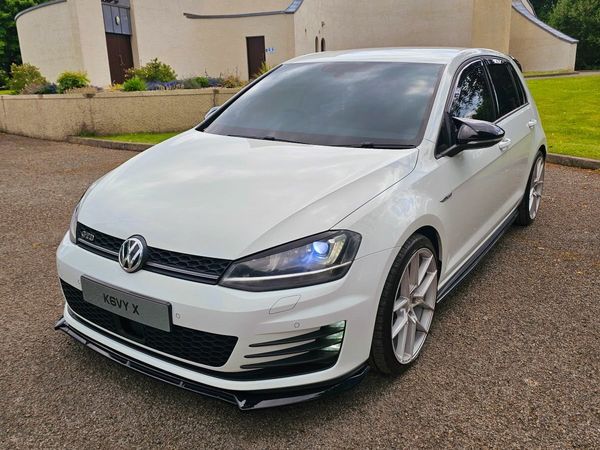 Volkswagen Golf Hatchback, Diesel, 2014, White
