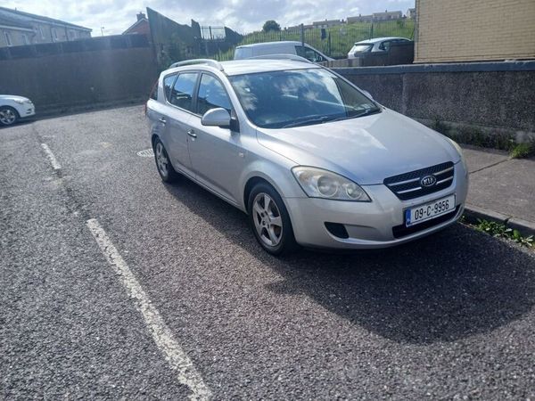 Kia Ceed Estate, Diesel, 2009, Silver