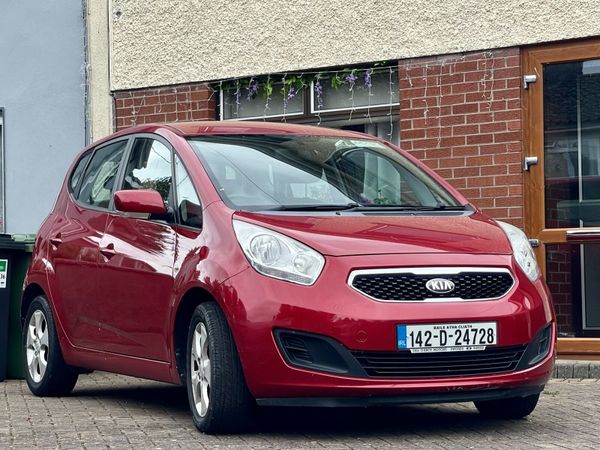 Kia Venga MPV, Petrol, 2014, Red