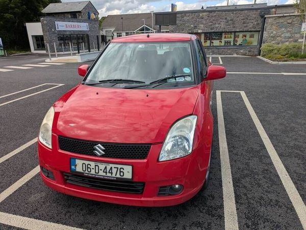 Suzuki Swift Hatchback, Petrol, 2006, Red