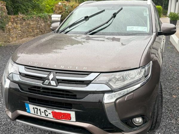 Mitsubishi Outlander SUV, Petrol Plug-in Hybrid, 2017, Brown