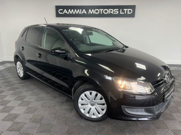 Volkswagen Polo Hatchback, Petrol, 2014, Black
