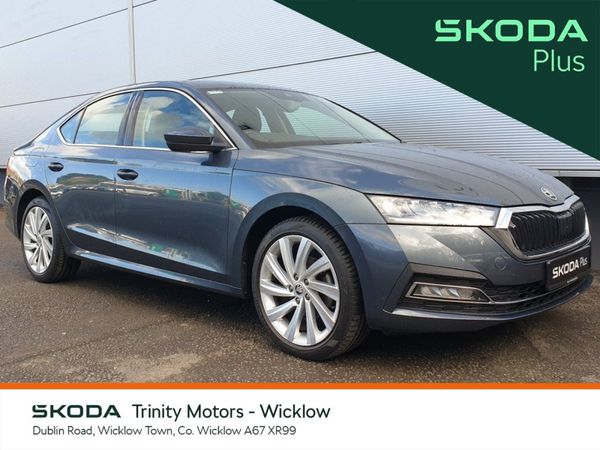 Skoda Octavia Saloon, Petrol, 2022, Grey