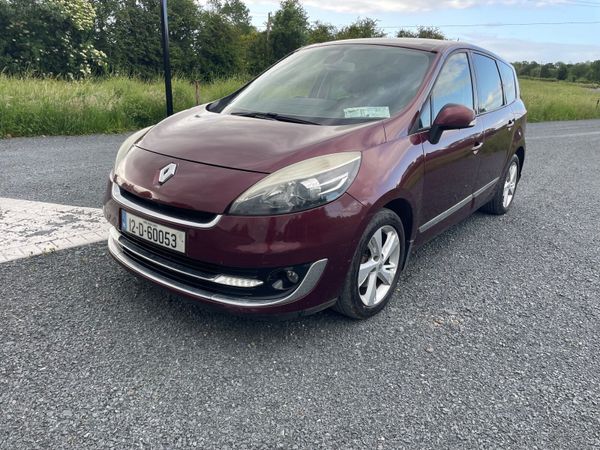 Renault Grand Scenic MPV, Diesel, 2012, Red