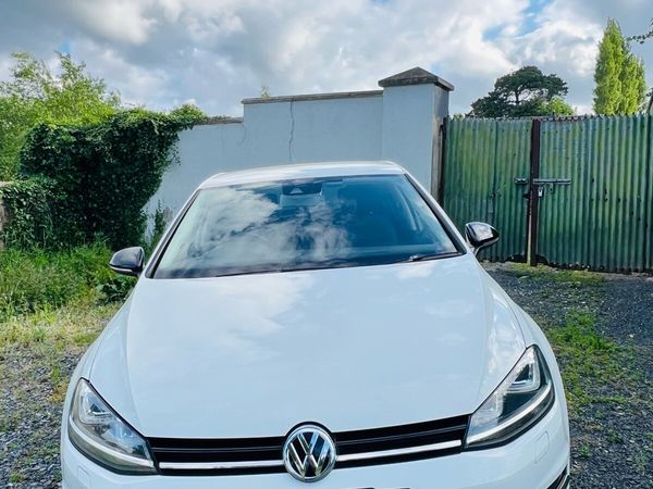 Volkswagen Golf Hatchback, Petrol, 2015, White