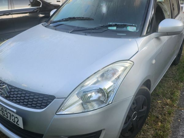 Suzuki Swift Hatchback, Petrol, 2012, Silver