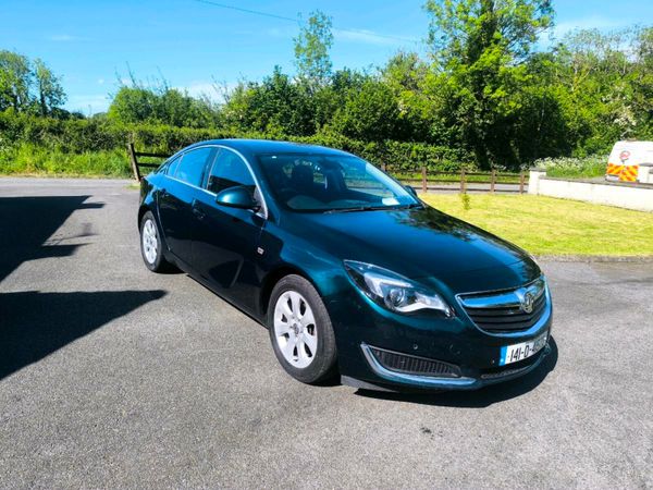 Vauxhall Insignia Hatchback, Diesel, 2014, Green