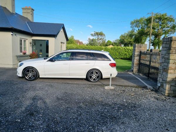 Mercedes-Benz E-Class Estate, Diesel, 2015, White