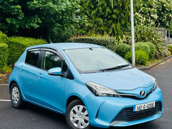 Toyota Vitz Hatchback, Petrol, 2014, Blue