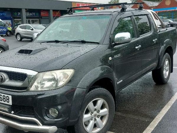 Toyota Hilux Pick Up, Diesel, 2010, Black