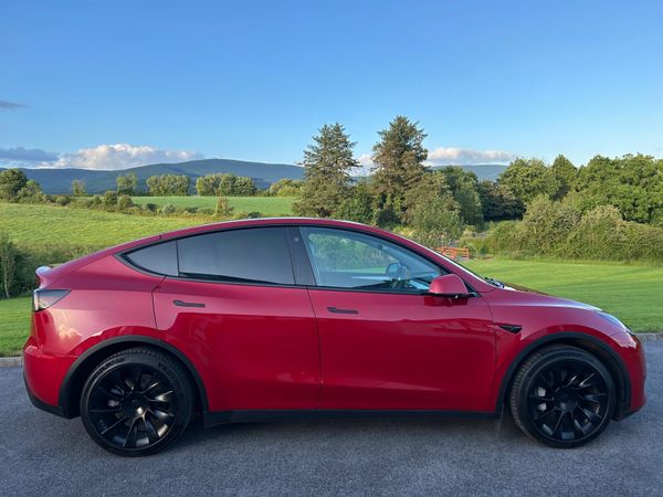Tesla Model Y MPV, Electric, 2023, Red