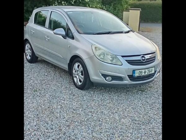 Opel Corsa Hatchback, Petrol, 2009, Silver