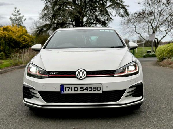 Volkswagen Golf Hatchback, Petrol, 2017, White