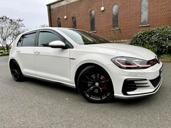 Volkswagen Golf Hatchback, Petrol, 2017, White