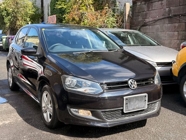 Volkswagen Polo Hatchback, Petrol, 2014, Black