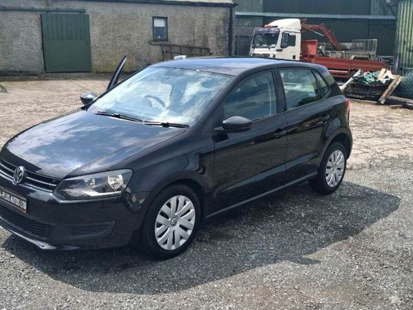 Volkswagen Polo Hatchback, Petrol, 2013, Black